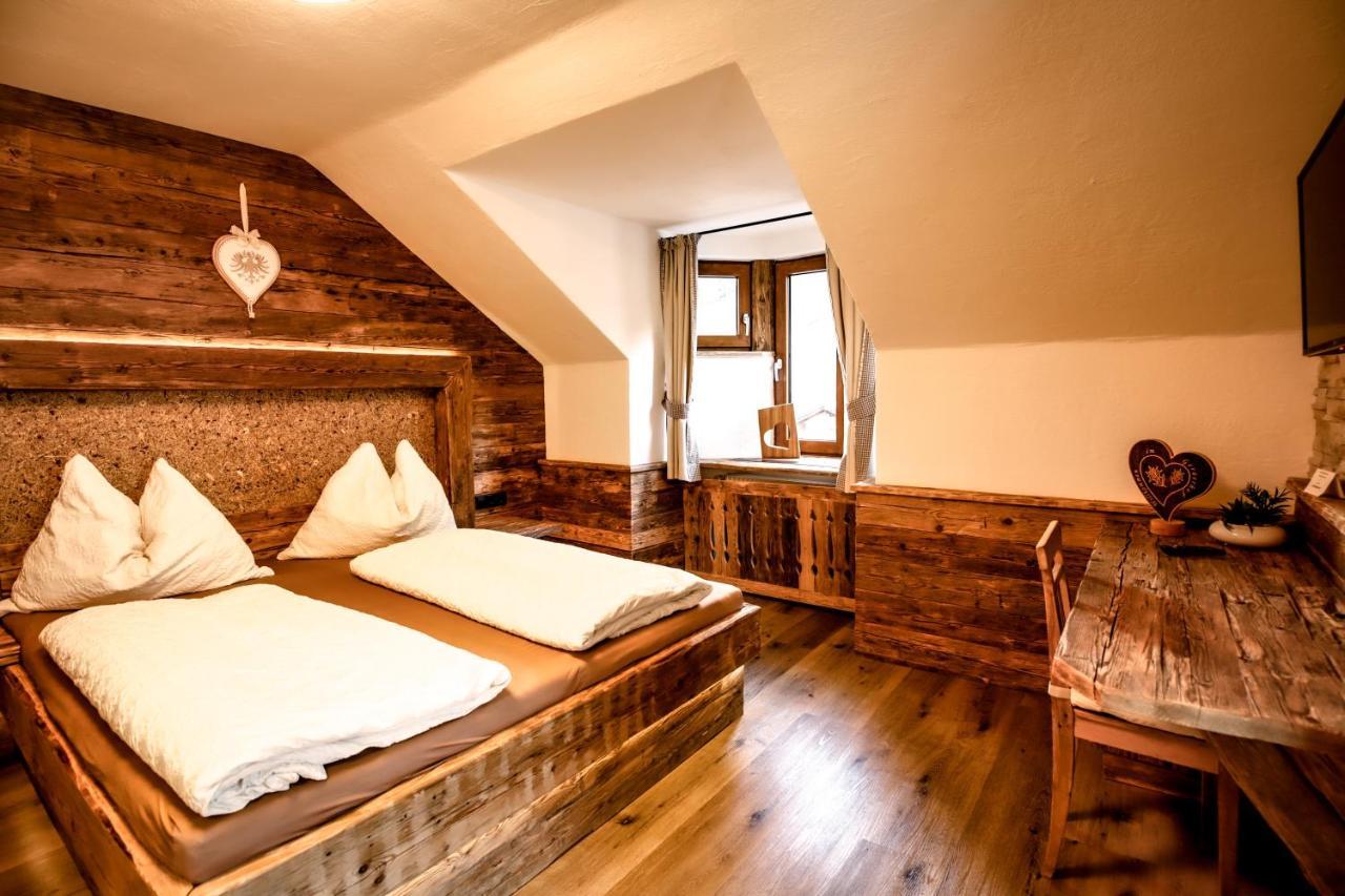Gasthof Geraerhof Vals Exterior photo